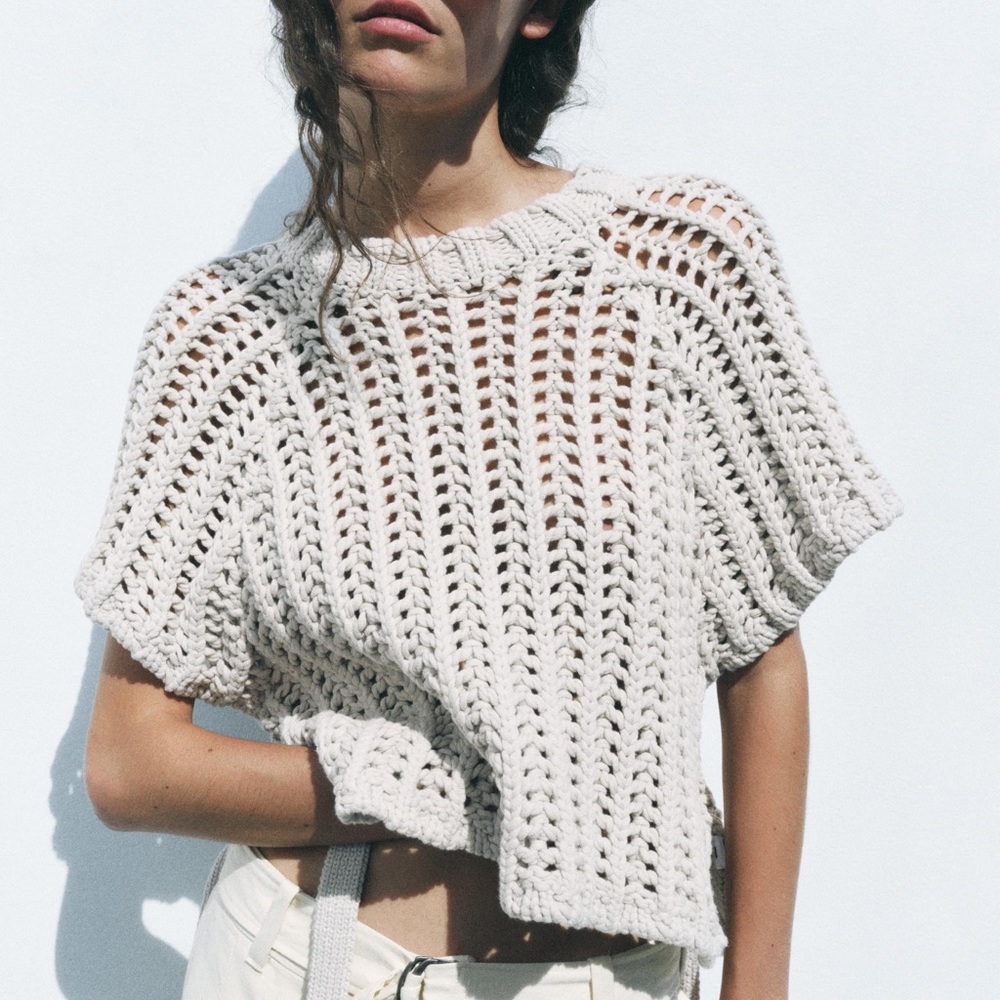 Zara Thick Short Sleeve knit sweater with side ties in Stone NWT size Large